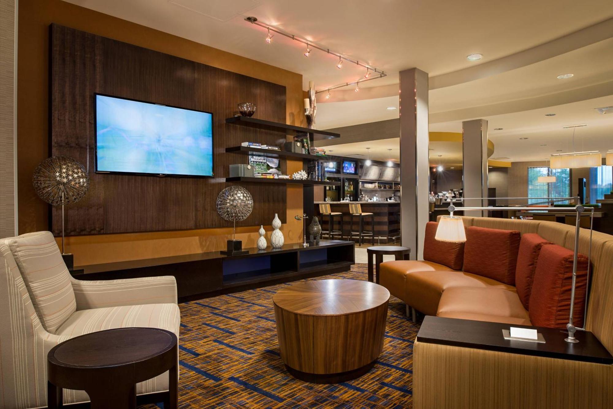 Courtyard By Marriott Hanover Lebanon Exterior photo